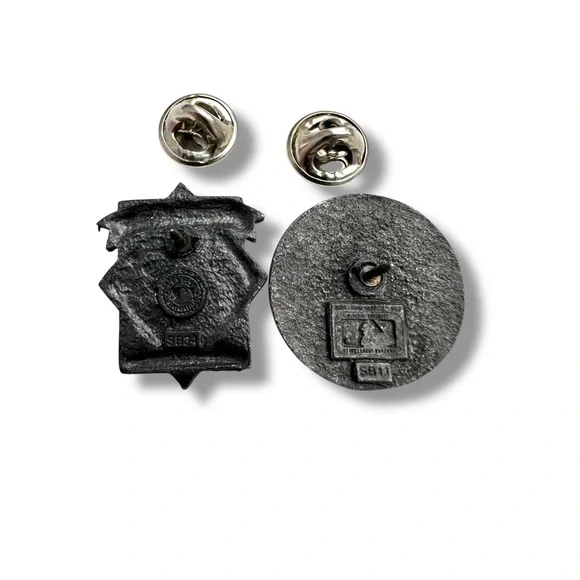 MLB New York Mets Silver and Blue Pins - Picture 2 of 3